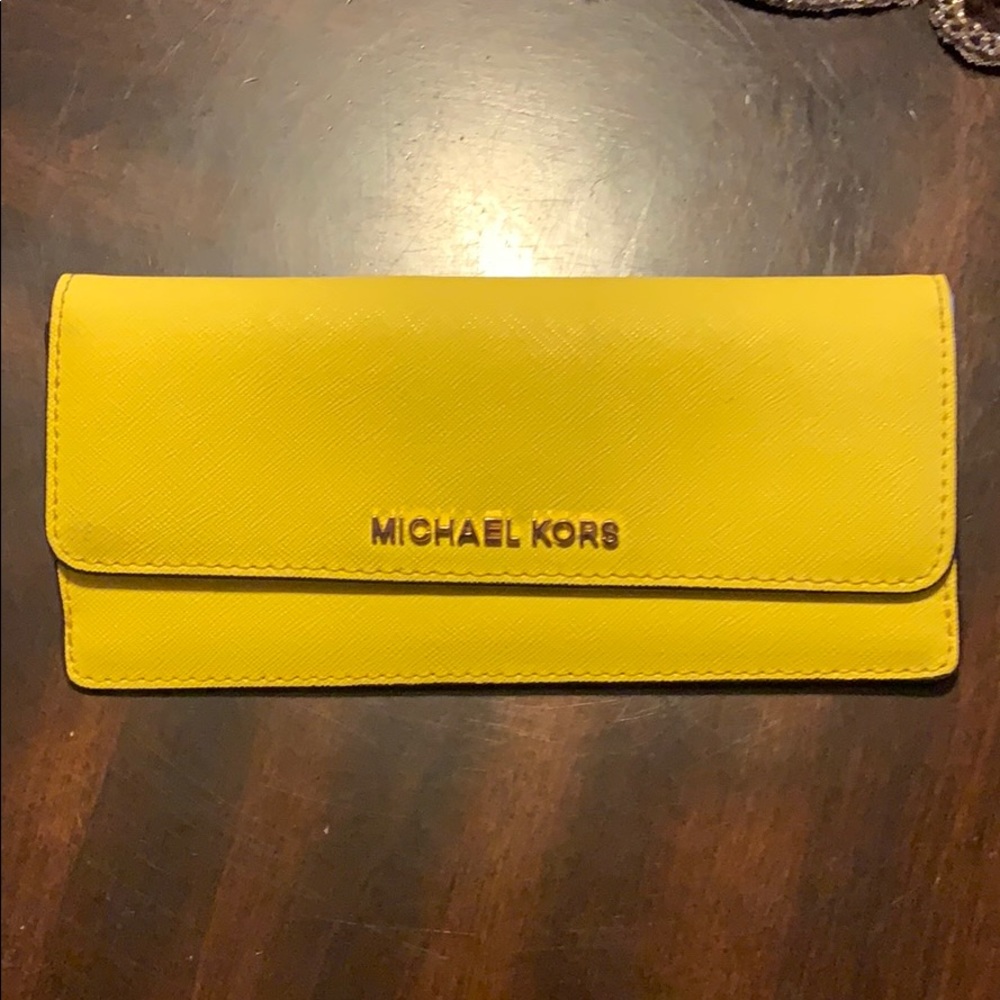 Micheal Kors Wallet